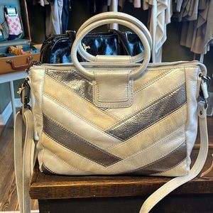 Hobo Sheila Medium Silver Color Block